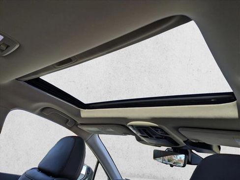 Used 2024 Subaru Outback Touring XT image 19