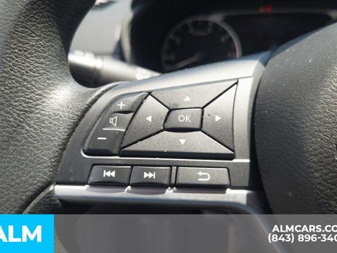 Used 2024 Nissan Altima 2.5 SV FWD image 12