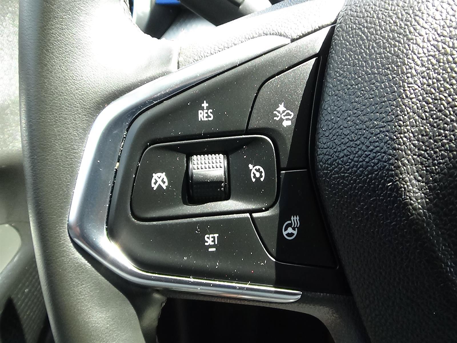 Used 2025 Chevrolet Trax LT w/ LT Convenience Package FWD image 20