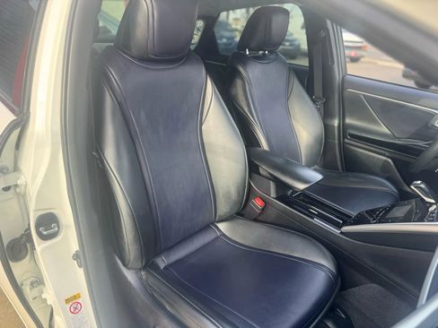 Used 2017 Toyota Mirai image 10