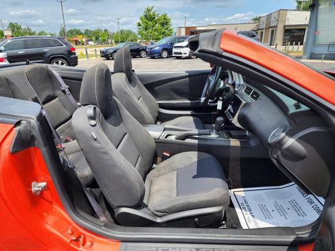 Used 2011 Chevrolet Camaro LT RWD image 21