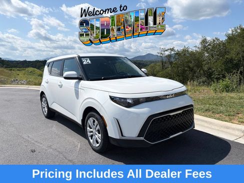 Used 2024 Kia Soul LX FWD image 1