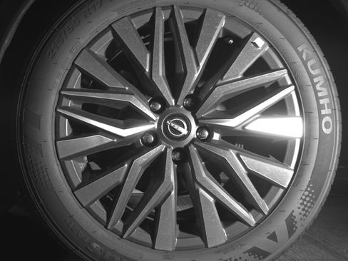 Used 2025 Nissan Altima 2.5 SV image 14