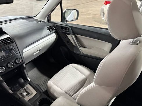 Used 2015 Subaru Forester 2.5i Premium w/ All-Weather Package image 16