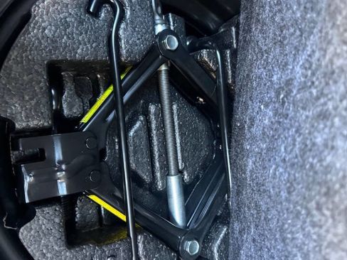 Used 2011 Kia Soul + w/ Audio Pkg image 16