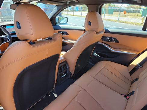 New 2026 BMW 330i Sedan w/ M Sport Package image 9