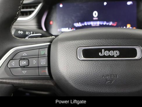 Used 2023 Jeep Grand Cherokee L Limited w/ Black Appearance Package image 8