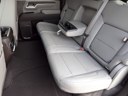 New 2025 GMC Sierra 2500 SLT w/ SLT Convenience Package image 30