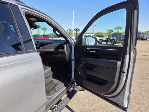 Used 2025 Chevrolet Tahoe Z71 image 19