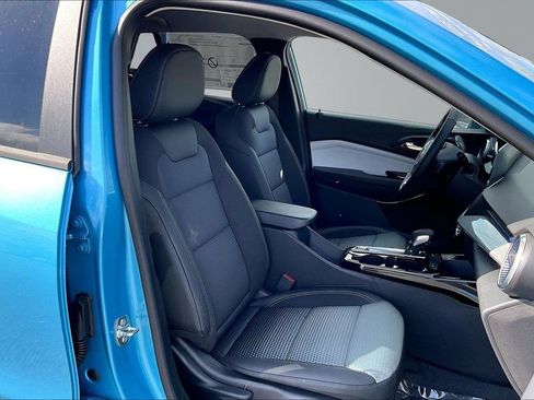 New 2026 Chevrolet Trax LT w/ Driver Confidence Package FWD image 11