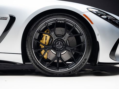 Used 2025 Mercedes-Benz AMG GT 63 image 46