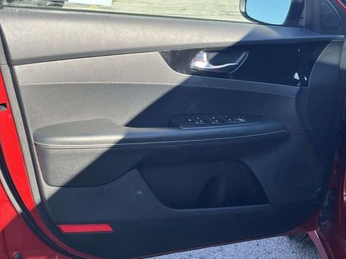 Used 2019 Kia Forte S w/ S Premium Package image 15