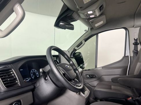 Used 2023 Ford Transit 350 XLT image 21