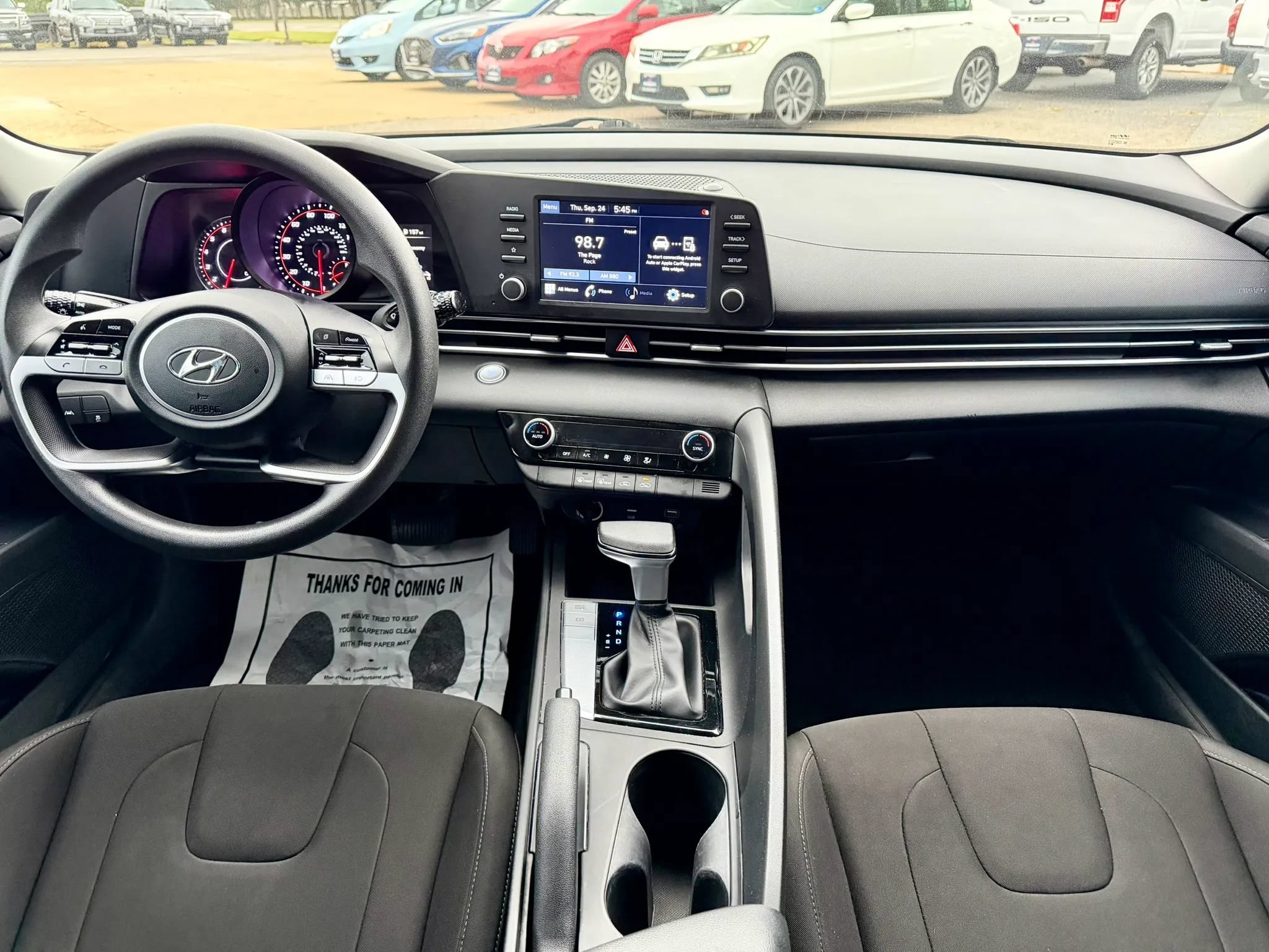 Used 2021 Hyundai Elantra SEL FWD image 12