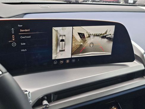 New 2026 Cadillac Vistiq Premium Luxury image 38