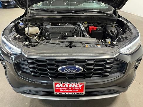 Used 2025 Ford Escape ST-Line Select AWD/4WD image 7