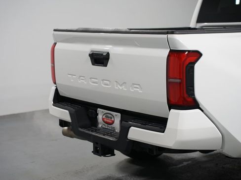 Certified 2024 Toyota Tacoma SR5 image 9