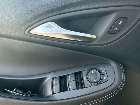 New 2025 Buick Encore GX Preferred image 14