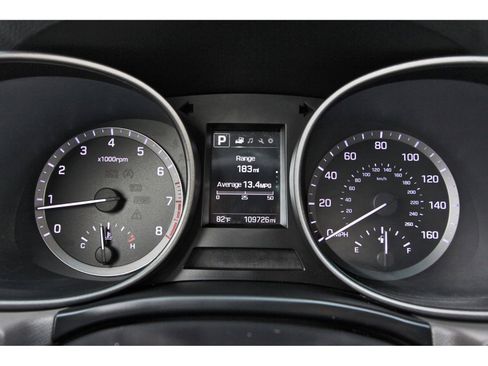 Used 2018 Hyundai Santa Fe Sport FWD image 16