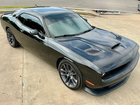 Used 2020 Dodge Challenger R/T Scat Pack RWD image 4