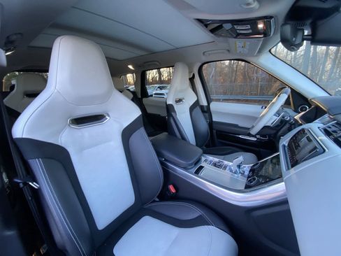 Used 2020 Land Rover Range Rover Sport SVR image 29