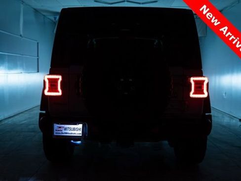 Used 2024 Jeep Wrangler Unlimited image 41