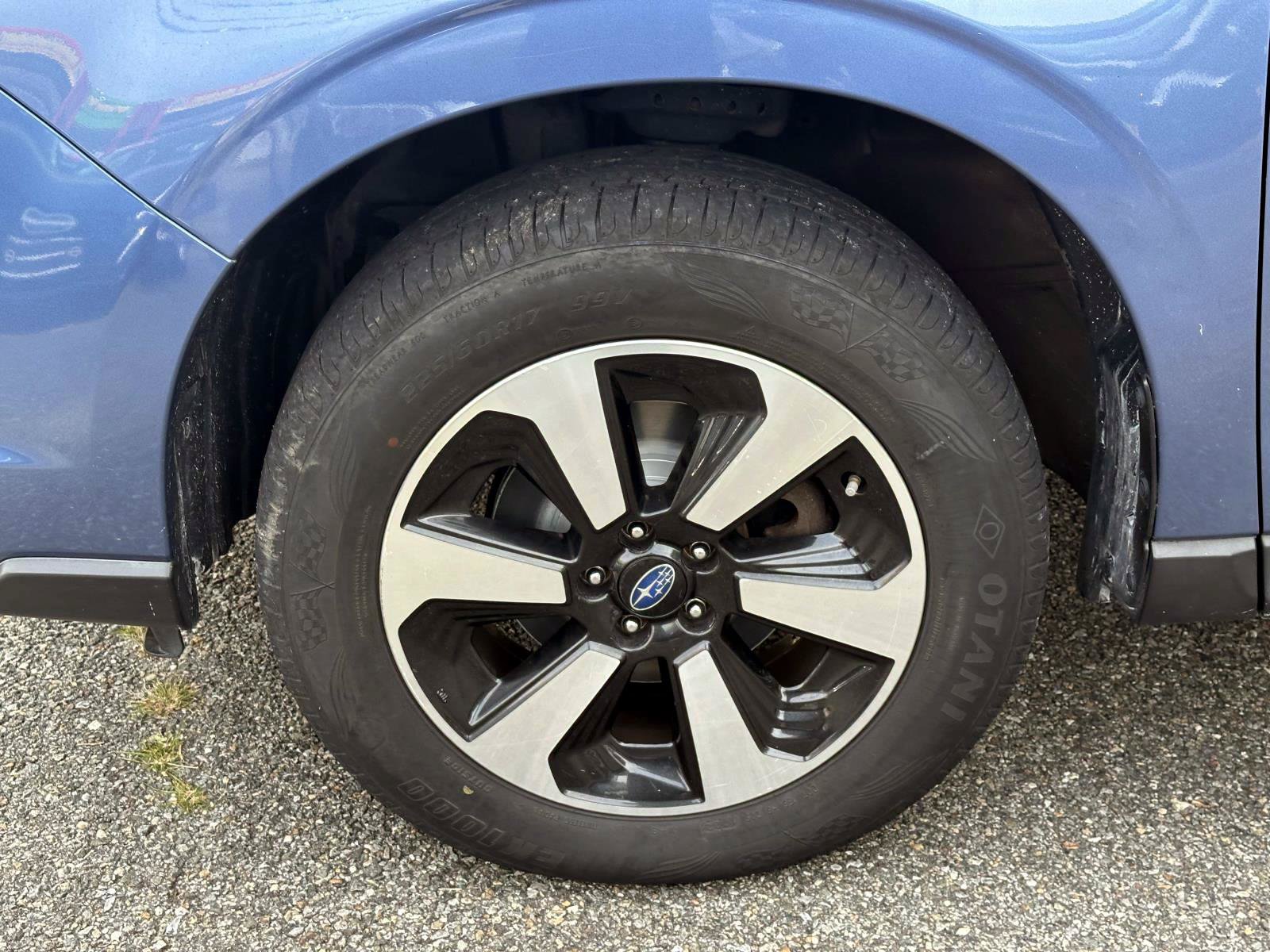 Used 2017 Subaru Forester 2.5i Limited AWD/4WD image 10