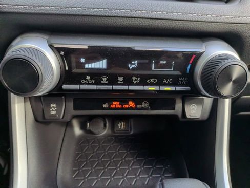 Used 2025 Toyota RAV4 LE FWD image 25