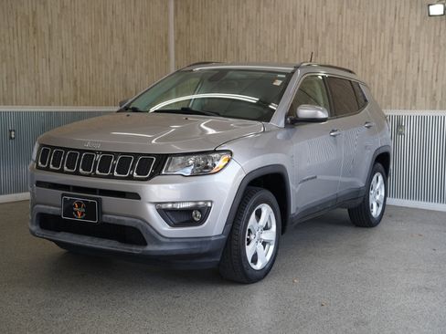 Used 2018 Jeep Compass Latitude w/ Safe & Security Group image 4