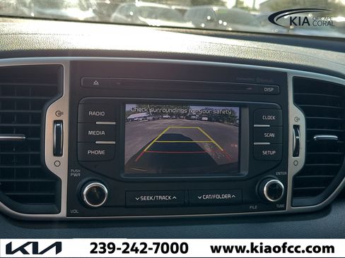 Used 2018 Kia Sportage LX FWD image 25