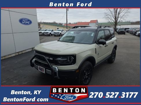 New 2025 Ford Bronco Sport Outer Banks w/ Sasquatch Outer Banks Package image 1