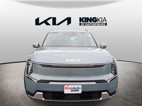 Certified 2024 Kia EV9 Wind AWD/4WD image 9