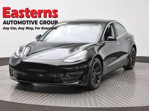 Used 2018 Tesla Model 3 Long Range image 1