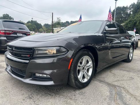 Used 2020 Dodge Charger SXT w/ Leather Interior Group RWD image 1