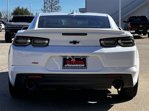 Used 2020 Chevrolet Camaro LT w/ RS Package image 5