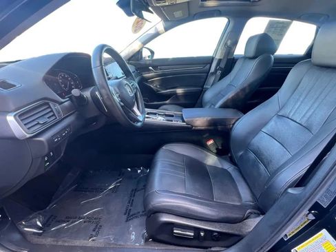 Used 2021 Honda Accord Touring image 9