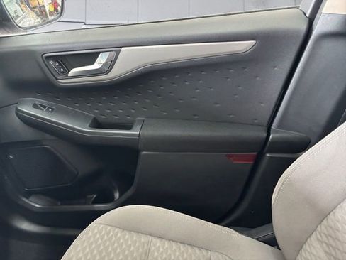 Used 2020 Ford Escape SE FWD image 20