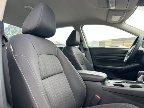 Used 2023 Nissan Altima 2.5 S FWD image 18