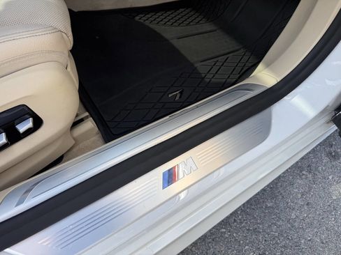 Used 2019 BMW 740i xDrive w/ Executive Package image 20