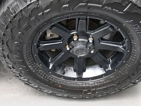 Used 2021 Jeep Wrangler Unlimited Sahara w/ Uconnect 4C Nav & Sound Group AWD/4WD image 30