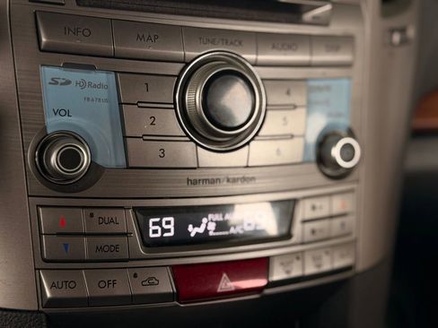 Used 2013 Subaru Outback 2.5i Limited image 43