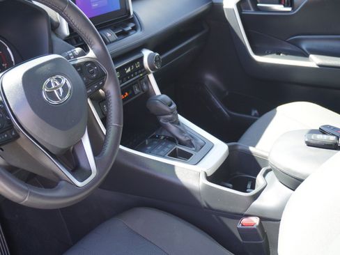 Used 2025 Toyota RAV4 XLE w/ Weather Package AWD/4WD image 21
