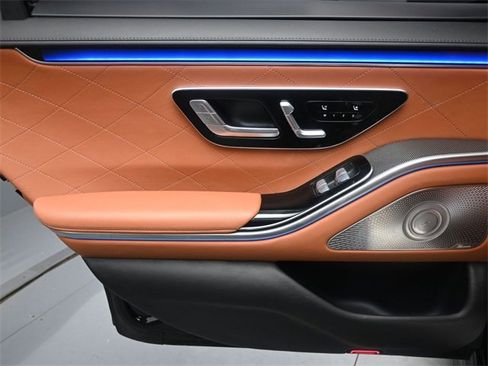 Used 2023 Mercedes-Benz S 580 4MATIC Sedan image 22