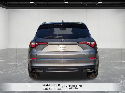 Used 2024 Acura MDX SH-AWD w/ Advance Package image 4