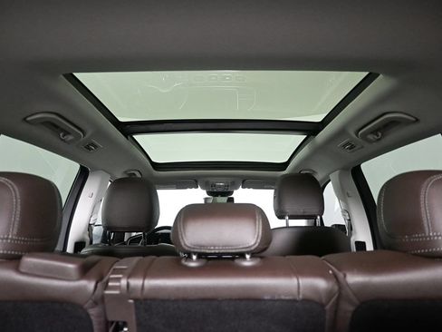 Certified 2023 Mercedes-Benz GLS 450 4MATIC image 20