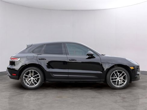 New 2026 Porsche Macan image 9