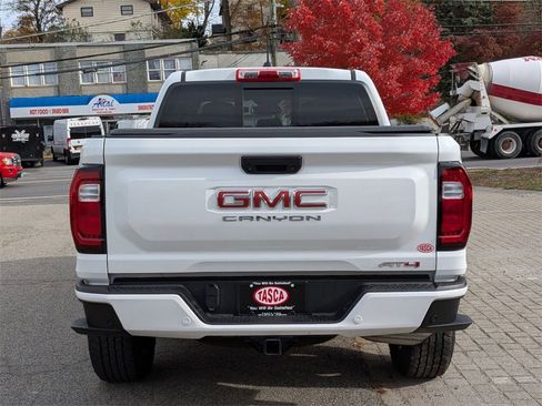 Used 2023 GMC Canyon AT4 w/ AT4 Premium Package image 4