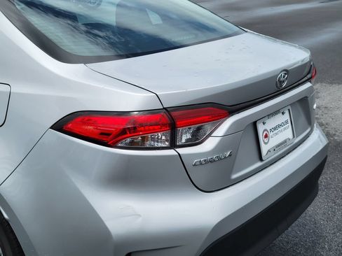 Used 2024 Toyota Corolla LE FWD image 12