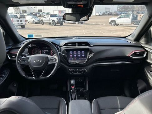 Certified 2022 Chevrolet TrailBlazer RS w/ Sun and Liftgate Package image 5