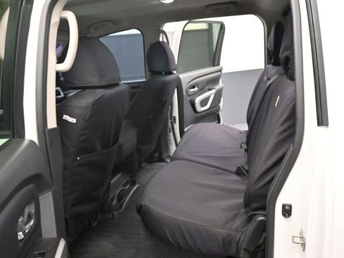 Used 2017 Nissan Titan SV RWD image 20